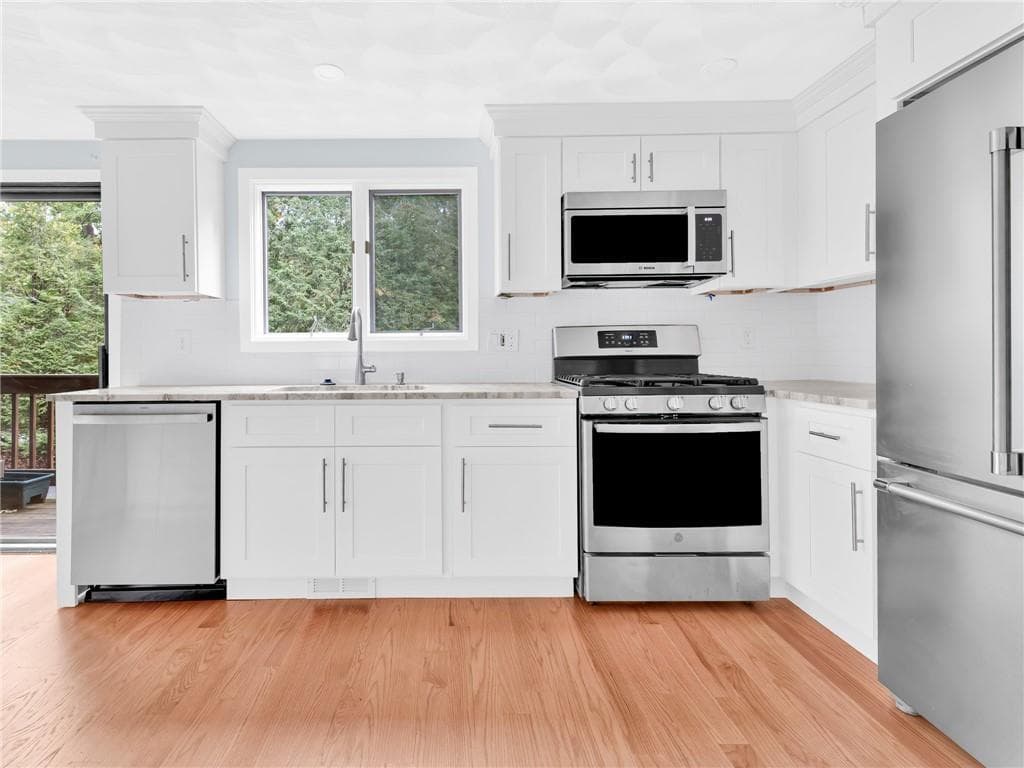 Condominium at 265 Scituate Avenue UNIT C, Cranston, photo 4 of 28