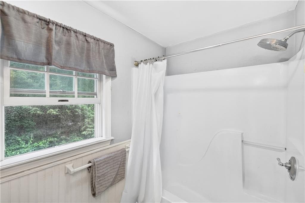 Single Family Residence at 26 Bush Hill Road, Brooklyn, photo 18 of 33