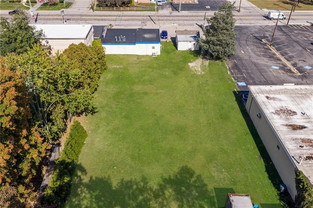 Commercial at 435 437 West Shore Road, Warwick, photo 11 of 12