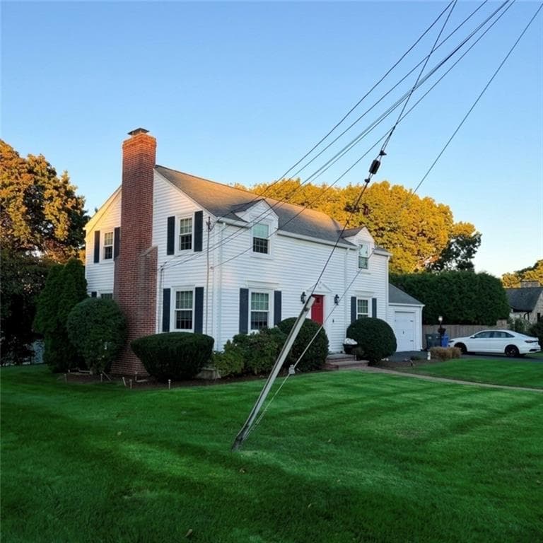 Single Family Residence at 136 Lawnacre Drive, Cranston, photo 3 of 21