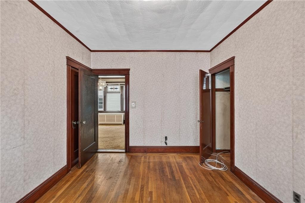 Multi Family at 113 Radcliffe Avenue, Providence, photo 10 of 37