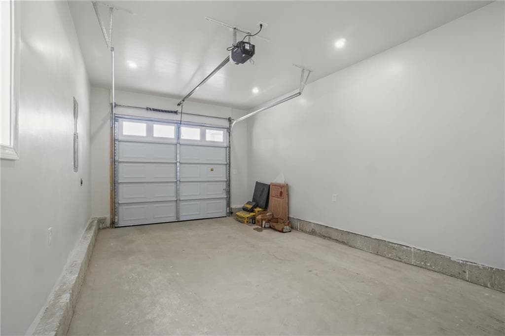 Single Family Residence at 354 Jastram Street, Providence, photo 23 of 30