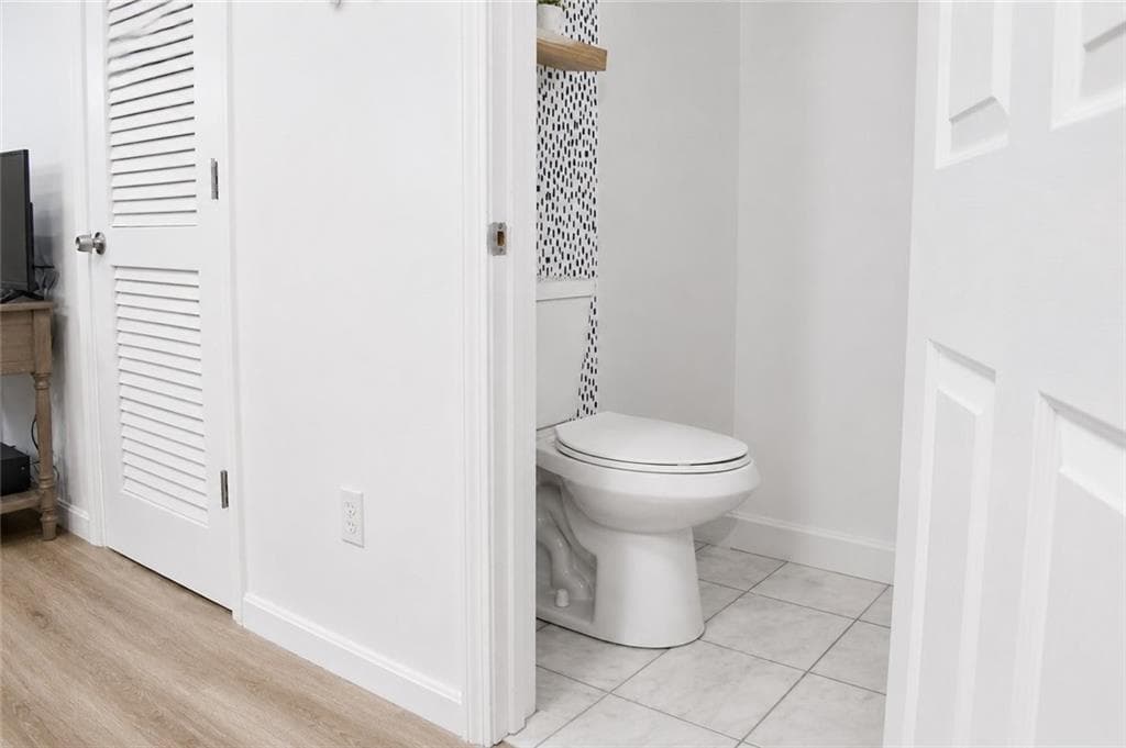 Condominium at Western Cranston, Cranston, photo 7 of 14