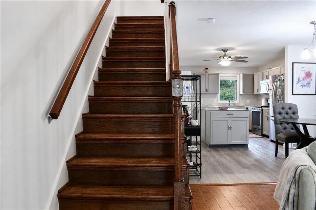 Condominium at Western Cranston, Cranston, photo 10 of 14