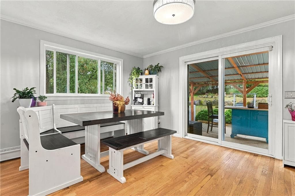 Single Family Residence at 18 Pineridge Drive, Smithfield, photo 13 of 49