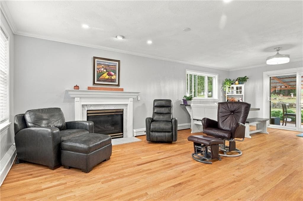 Single Family Residence at 18 Pineridge Drive, Smithfield, photo 17 of 49