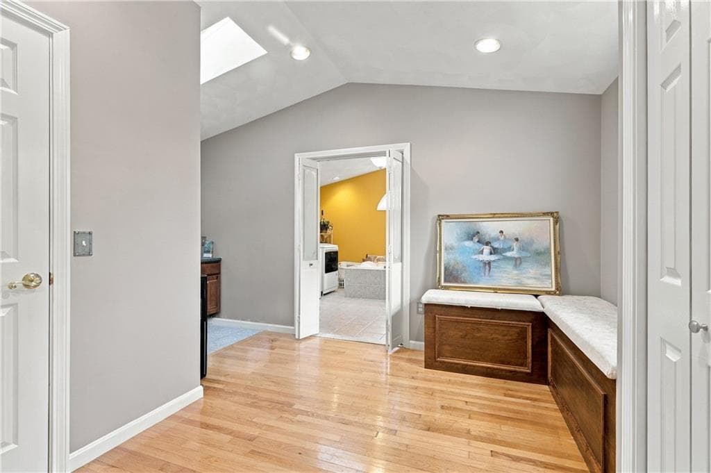Single Family Residence at 18 Pineridge Drive, Smithfield, photo 24 of 49