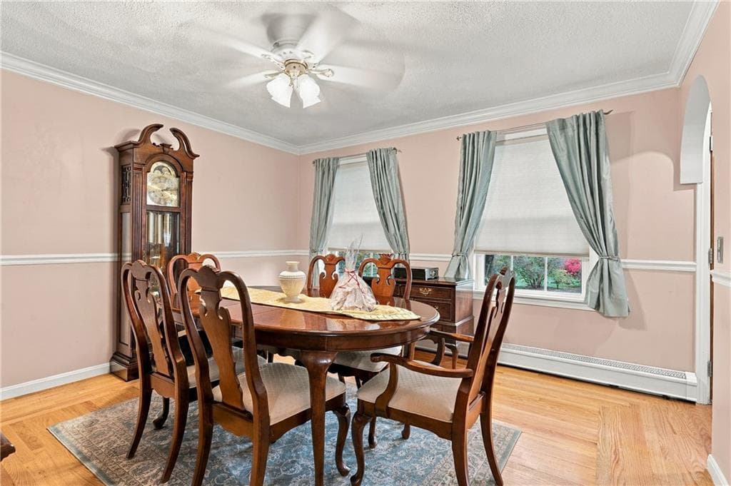 Single Family Residence at 18 Pineridge Drive, Smithfield, photo 19 of 49