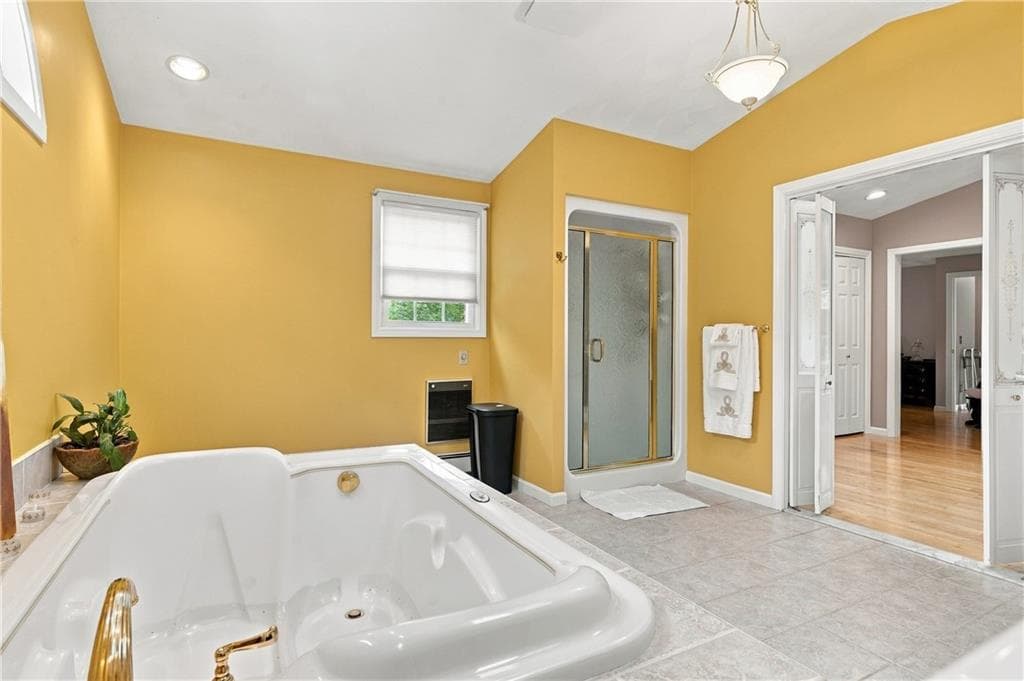 Single Family Residence at 18 Pineridge Drive, Smithfield, photo 29 of 49