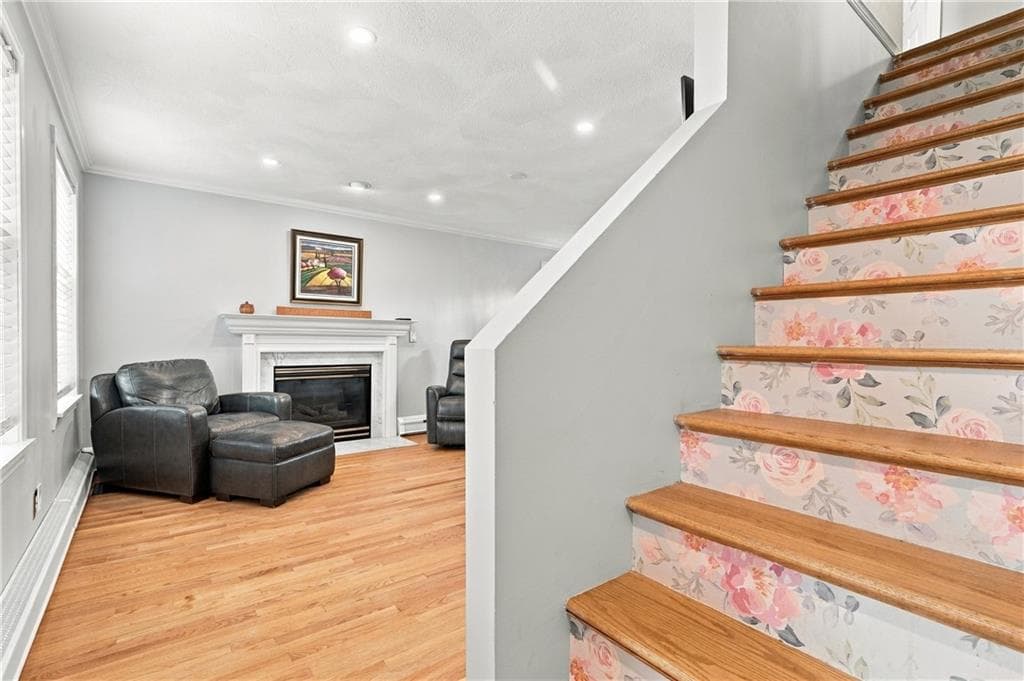 Single Family Residence at 18 Pineridge Drive, Smithfield, photo 21 of 49