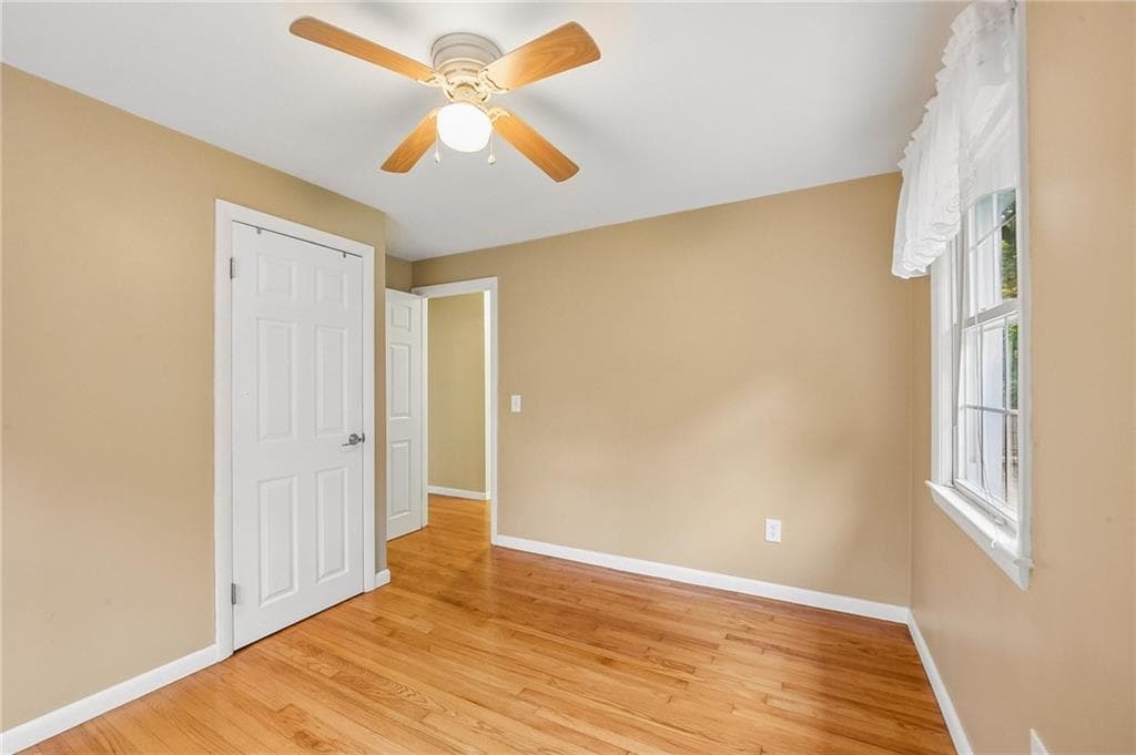 Single Family Residence at 6 Wampanoag Circle, North Kingstown, photo 15 of 27