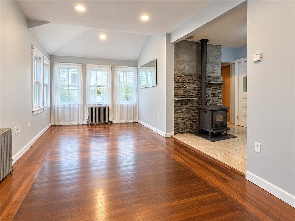 Single Family Residence at 24 Vintner Avenue, East Providence, photo 5 of 12