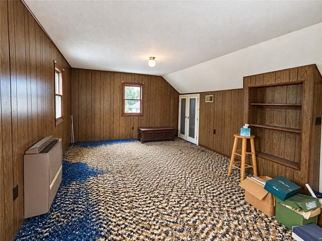 Single Family Residence at 24 Vintner Avenue, East Providence, photo 10 of 12