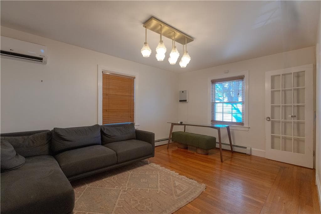 Single Family Residence at 73 Clematis Street, Providence, photo 7 of 17