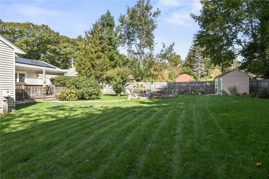 Single Family Residence at 804 Love Lane, Warwick, photo 31 of 47