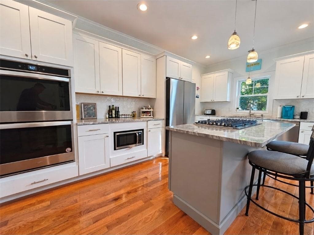 Single Family Residence at 17 Ferry Street, Jamestown, photo 12 of 50