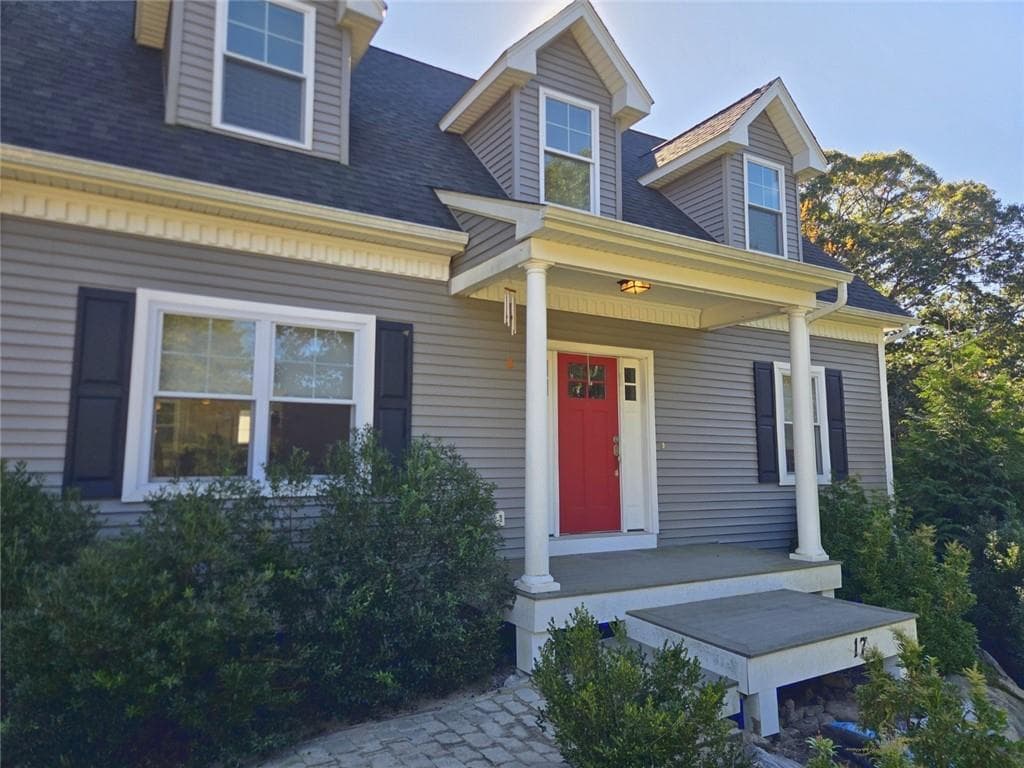 Single Family Residence at 17 Ferry Street, Jamestown, photo 5 of 50