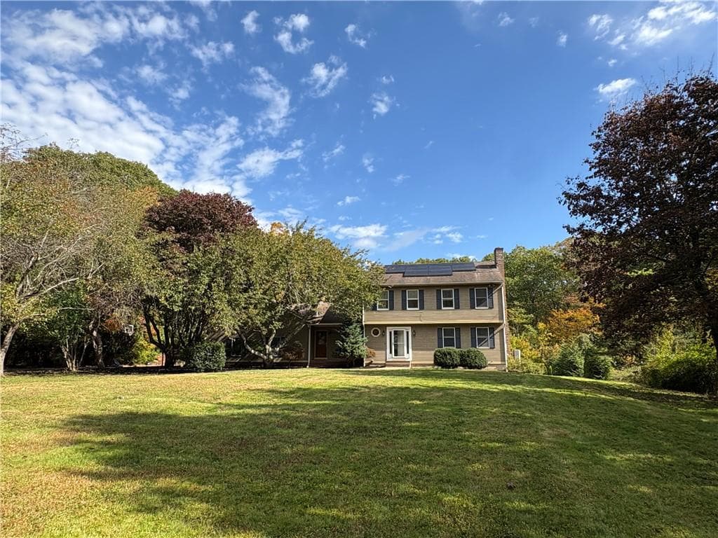 Single Family Residence at 46 New Road, Exeter, photo 2 of 50