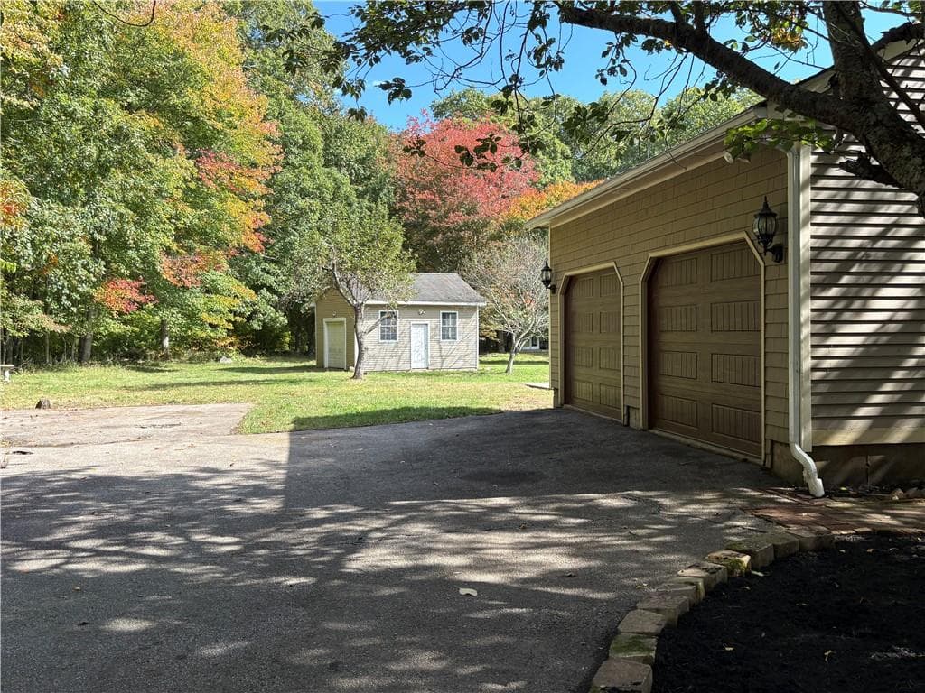 Single Family Residence at 46 New Road, Exeter, photo 43 of 50
