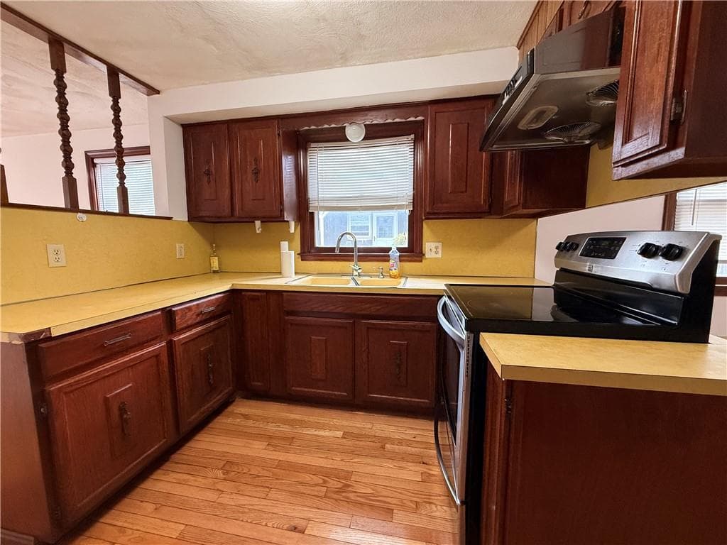 Multi Family at 123 Pleasant Street, Cranston, photo 23 of 41