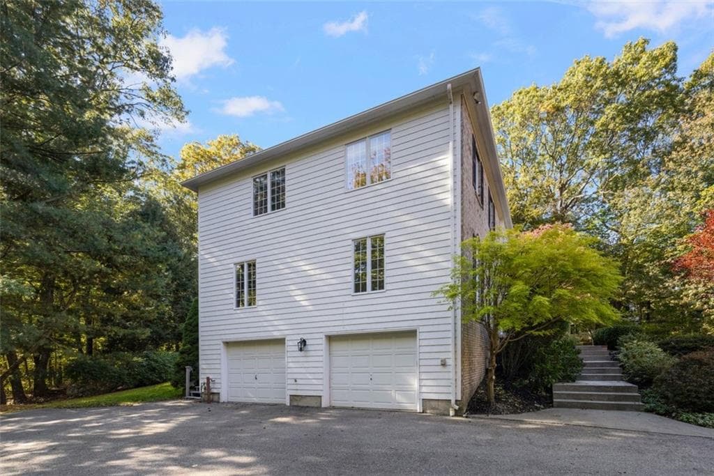 Single Family Residence at 5 Cartier Court, East Greenwich, photo 42 of 44