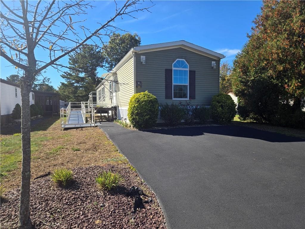73 Wright Way