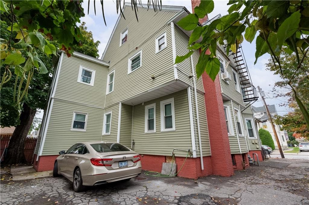 Multi Family at 20 Stanwood Street, Providence, photo 21 of 30