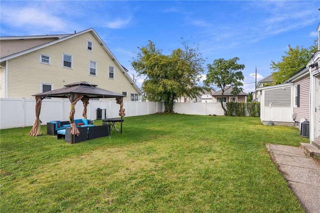Multi Family at 69 Bellevue Avenue, Pawtucket, photo 33 of 34