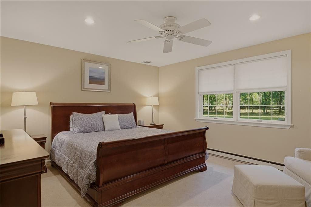 Condominium at 32 Belmont Drive UNIT 4, Portsmouth, photo 17 of 41