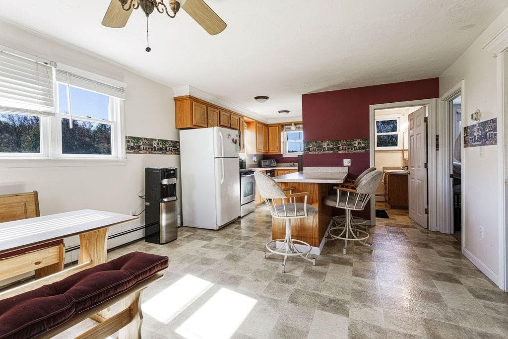 Single Family Residence at 25 Lamoureux Boulevard, North Smithfield, photo 9 of 49