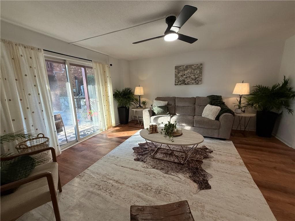 Condominium at 120 Pilgrim Parkway UNIT 4, Warwick, photo 6 of 26