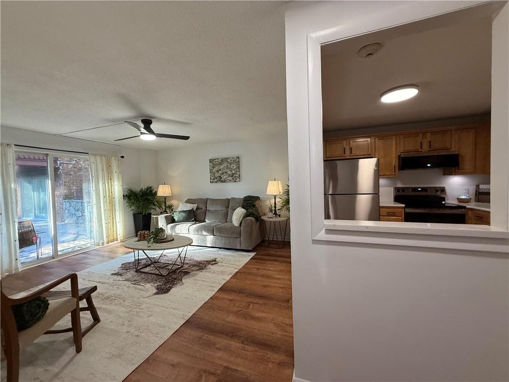Condominium at 120 Pilgrim Parkway UNIT 4, Warwick, photo 22 of 26