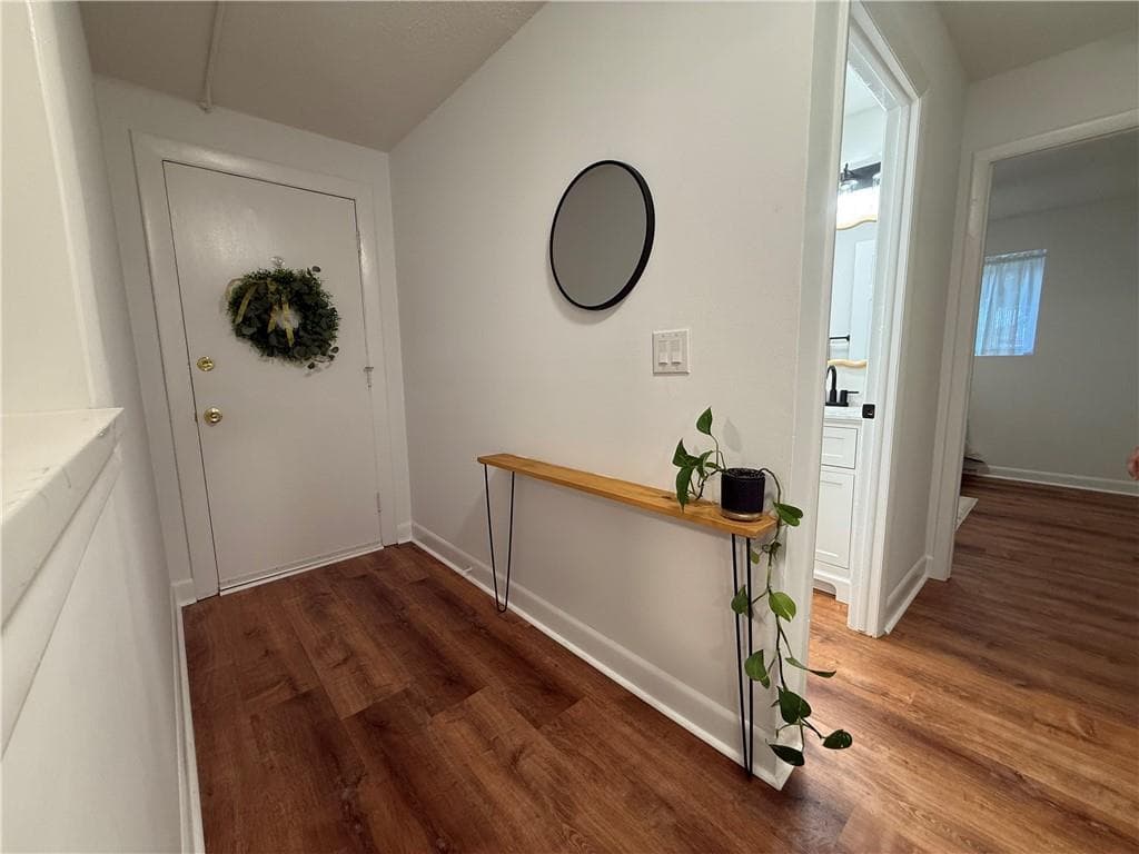 Condominium at 120 Pilgrim Parkway UNIT 4, Warwick, photo 18 of 26