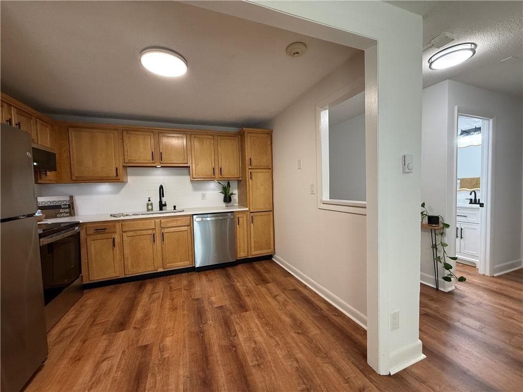 Condominium at 120 Pilgrim Parkway UNIT 4, Warwick, photo 19 of 26
