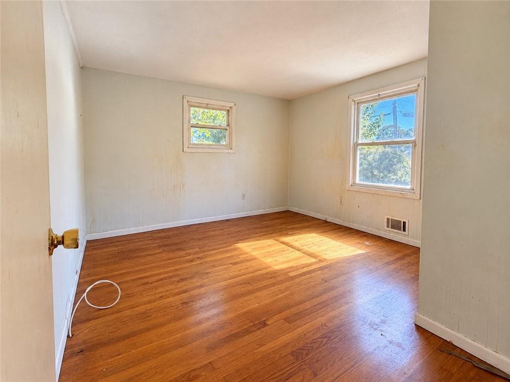 Single Family Residence at 111 Wellspring Drive, Cranston, photo 6 of 35