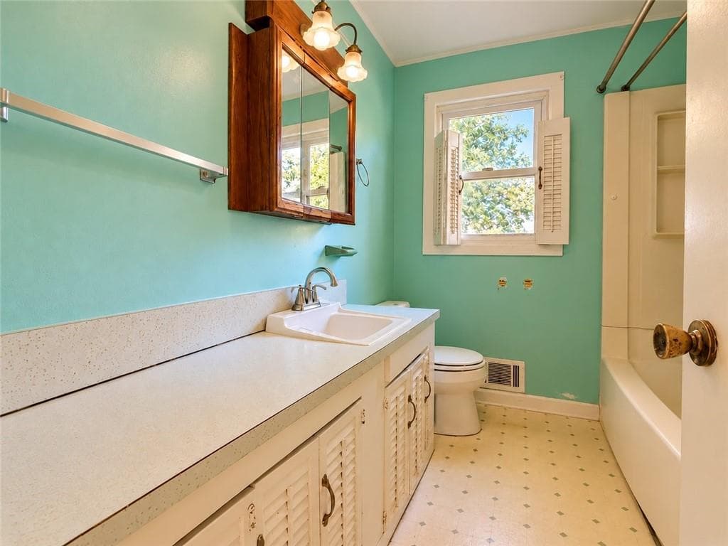 Single Family Residence at 111 Wellspring Drive, Cranston, photo 13 of 35