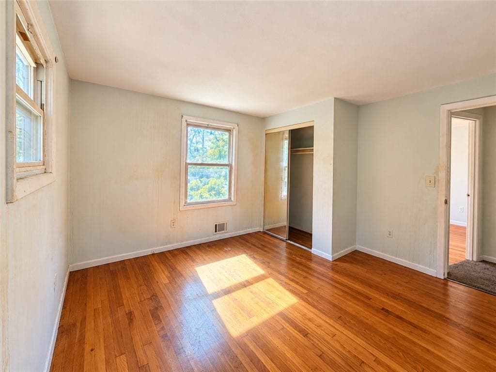 Single Family Residence at 111 Wellspring Drive, Cranston, photo 7 of 35