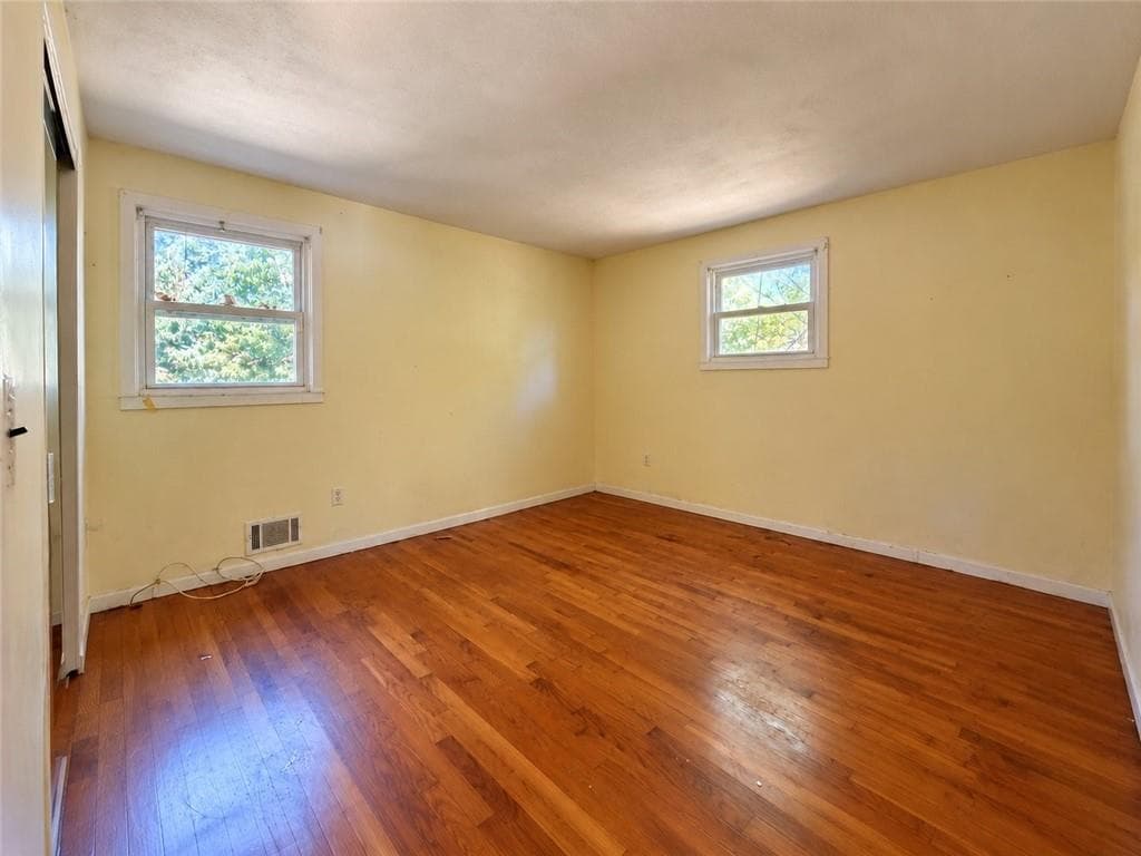 Single Family Residence at 111 Wellspring Drive, Cranston, photo 3 of 35