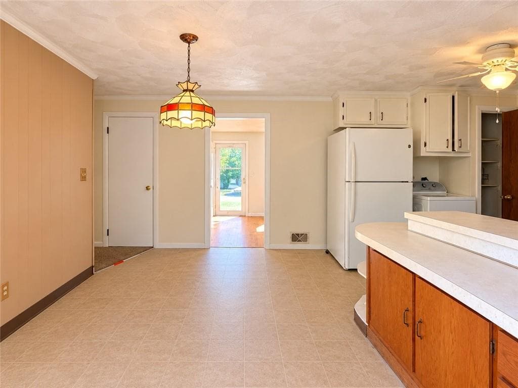 Single Family Residence at 111 Wellspring Drive, Cranston, photo 20 of 35