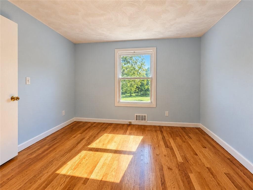 Single Family Residence at 111 Wellspring Drive, Cranston, photo 10 of 35