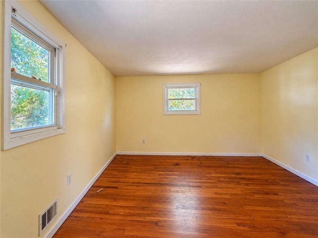 Single Family Residence at 111 Wellspring Drive, Cranston, photo 4 of 35