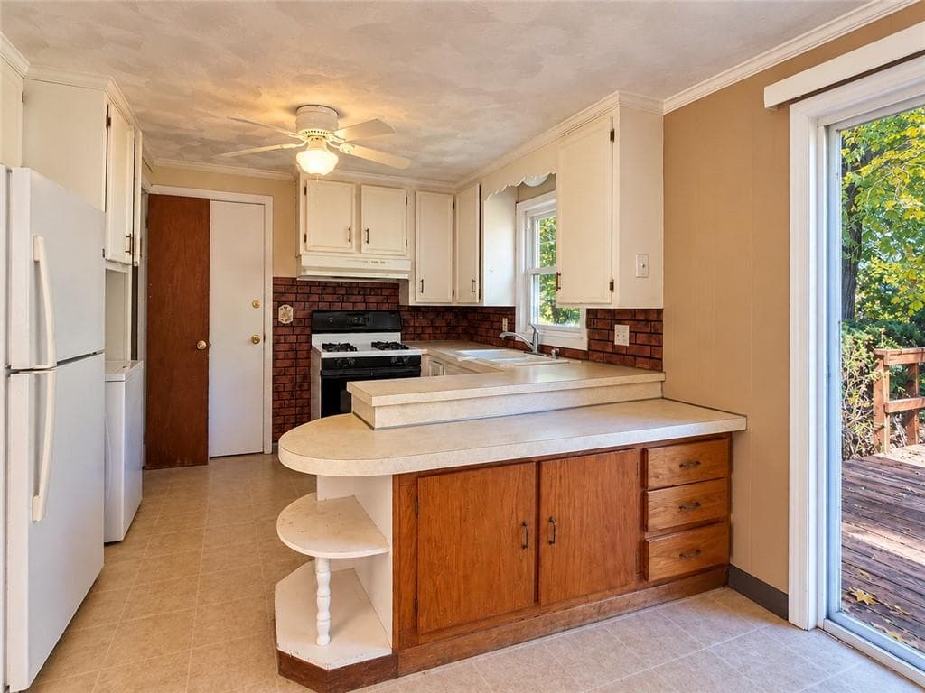 Single Family Residence at 111 Wellspring Drive, Cranston, photo 21 of 35
