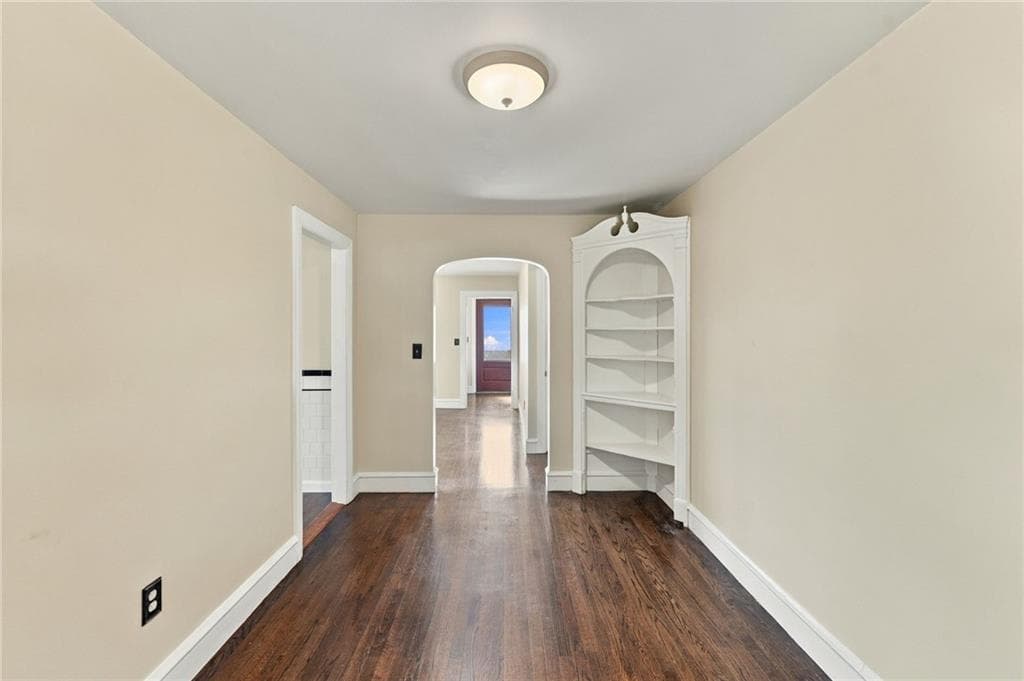 Single Family Residence at 386 Norwood Avenue, Warwick, photo 13 of 47