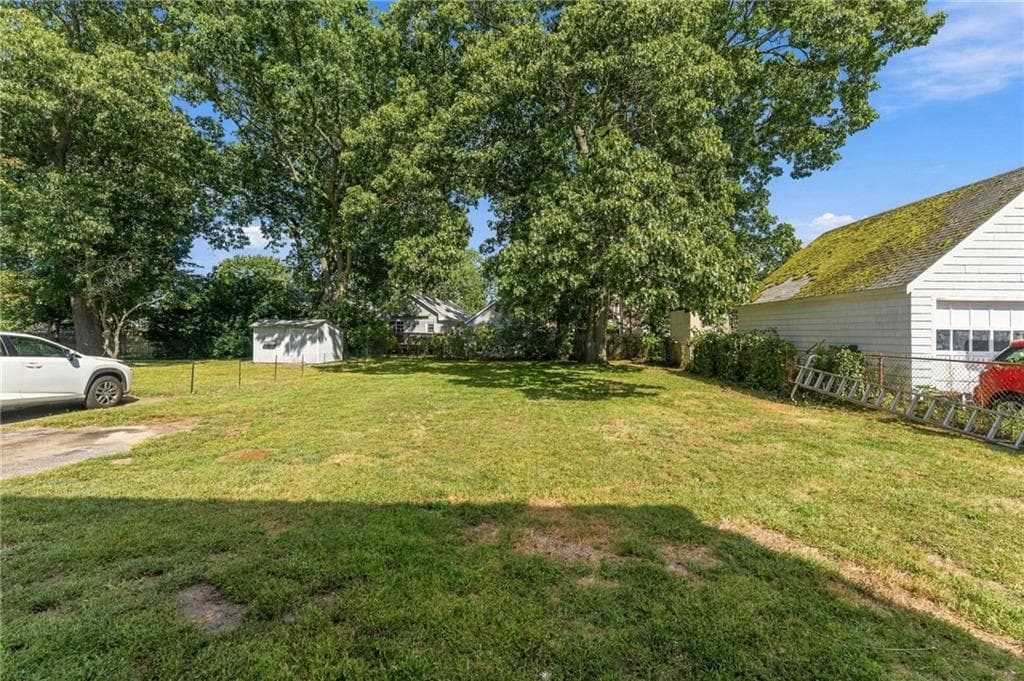 Single Family Residence at 386 Norwood Avenue, Warwick, photo 43 of 47