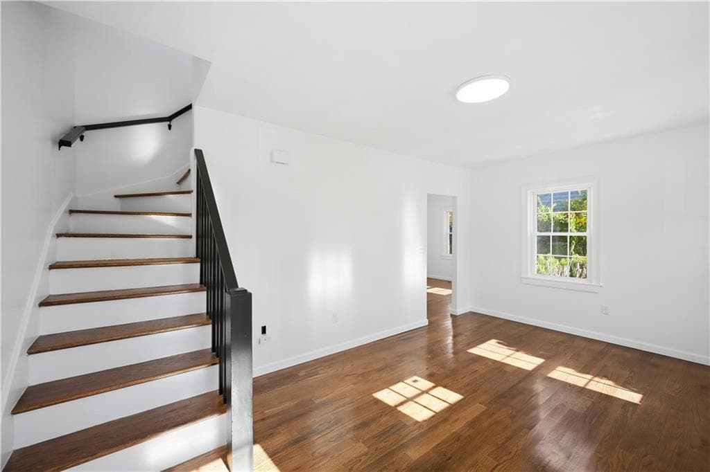 Single Family Residence at 39 Marion Avenue S, Cranston, photo 7 of 34