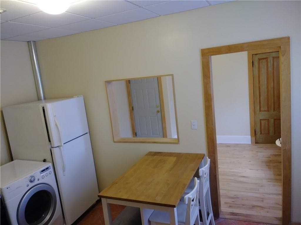 Multi Family at 20 16 Academy Avenue, Providence, photo 22 of 25
