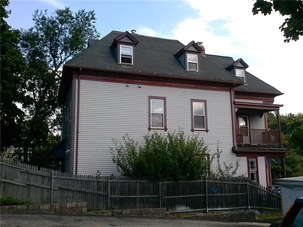Multi Family at 20 16 Academy Avenue, Providence, photo 24 of 25