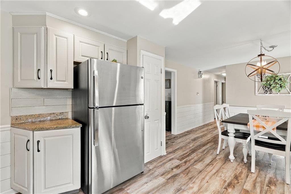 Single Family Residence at 15 Valley View Drive, Smithfield, photo 13 of 45