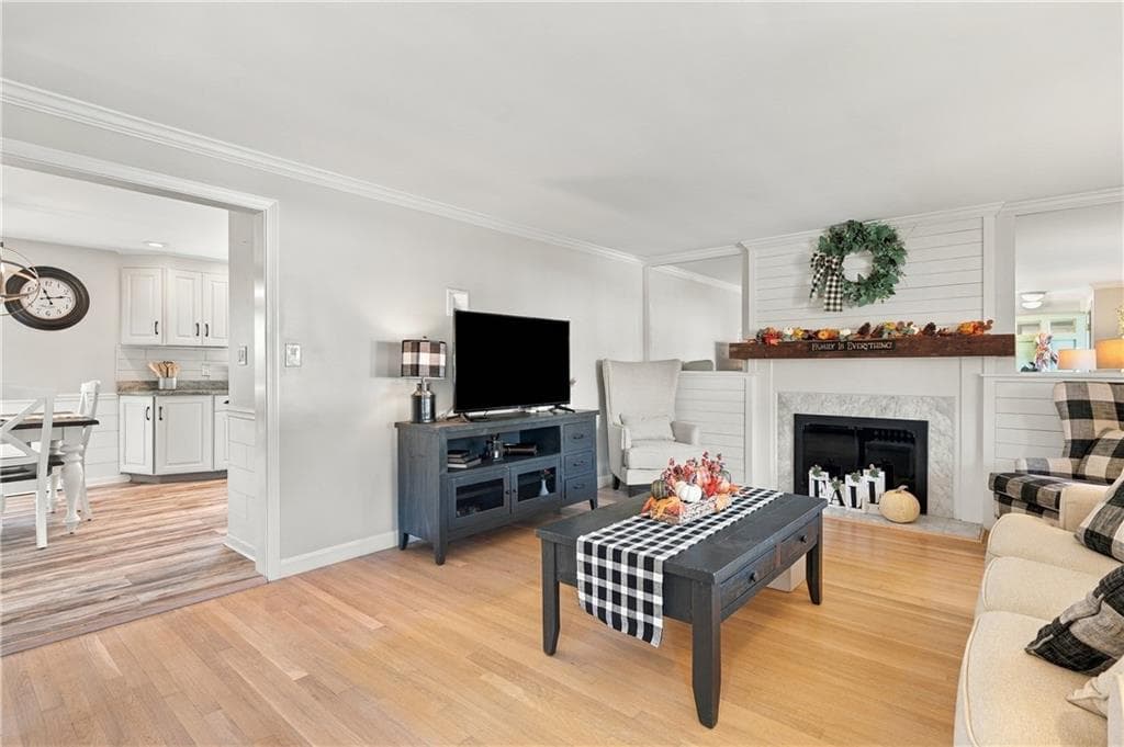 Single Family Residence at 15 Valley View Drive, Smithfield, photo 8 of 45