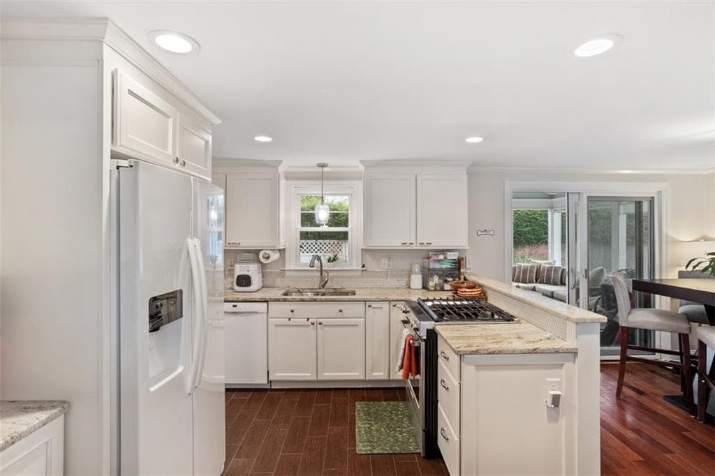 Single Family Residence at 62 Sweetfern Road, Warwick, photo 22 of 36
